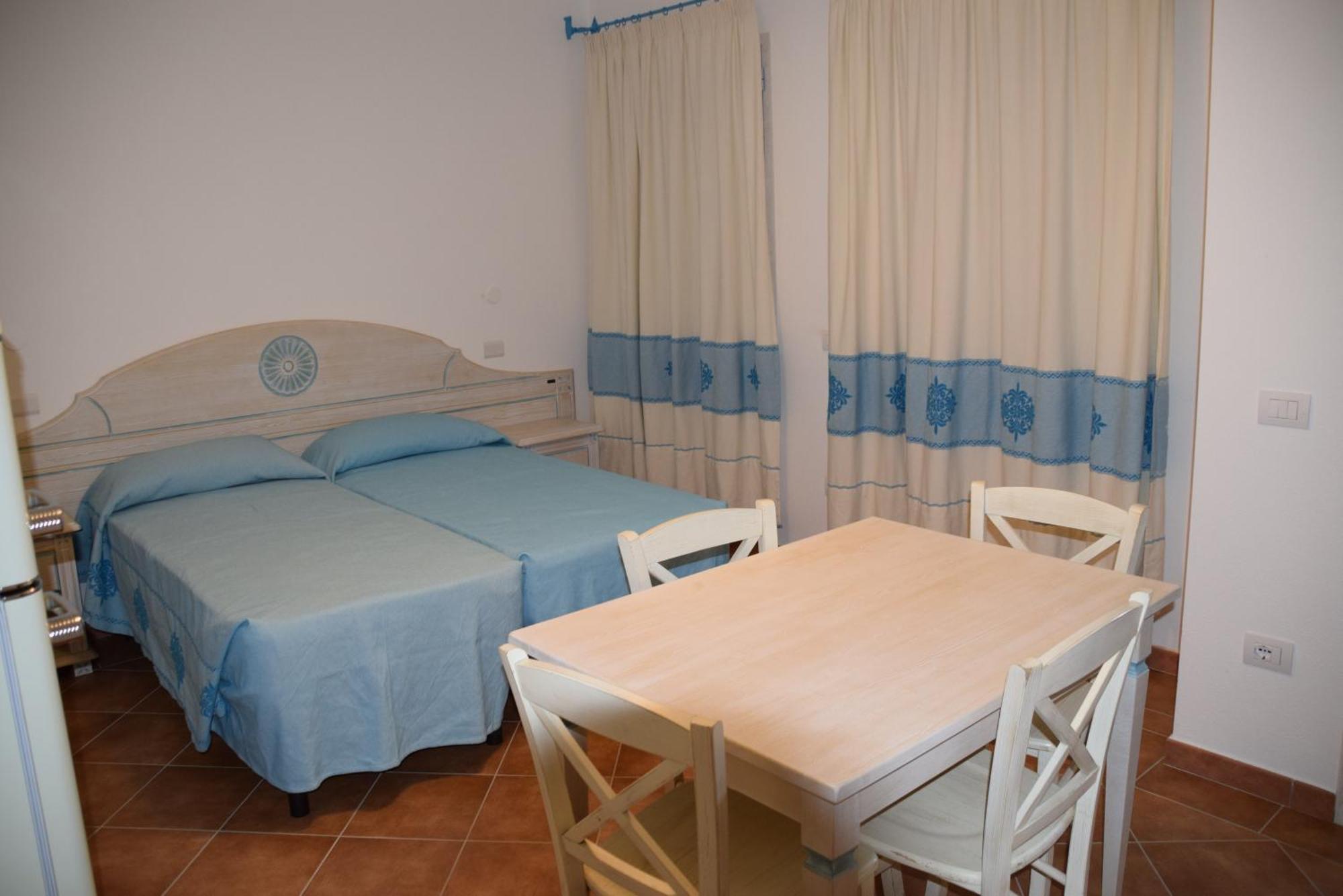 Residence Leonardo Da Vinci Orosei Kültér fotó